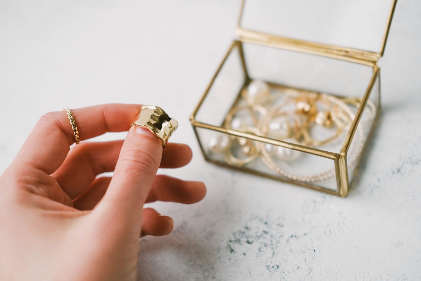 These are the 5 best jewelry insurance companies image