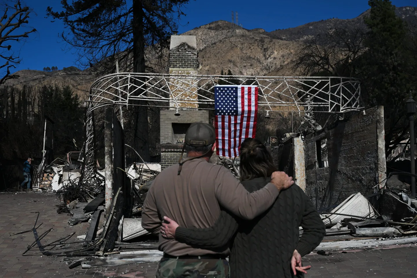 Family visits their burned Altadena home